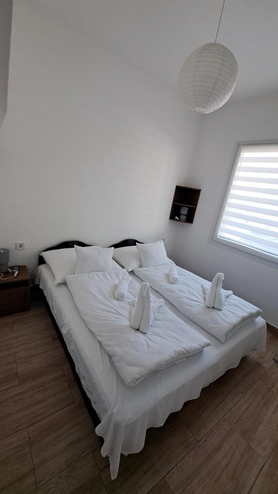 Marabella Apartmanok ハイデゥソボスロー エクステリア 写真